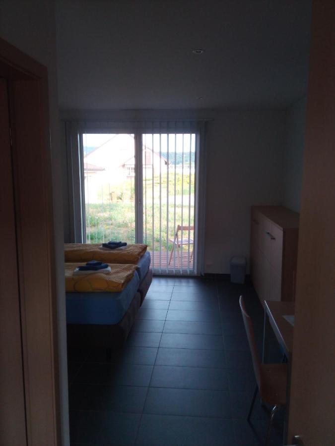 Bed And Breakfast Villa Hallau Luaran gambar
